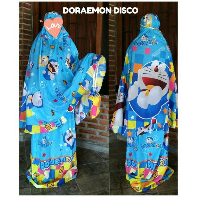 Mukena dewasa motif karakter doraemon disco ()