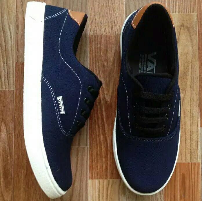 Sepatu Casual Vans Limited Warna Navy V1