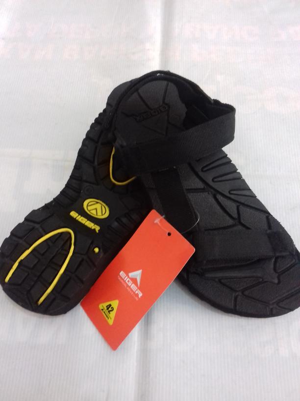 Sandal Gunung Eiger Selop Hitam Polos