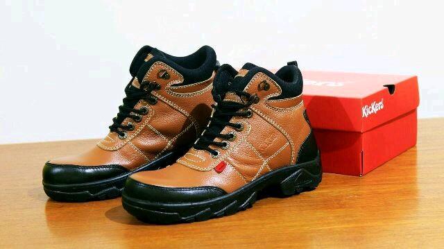 sepatu boots safety pria kickers kulit asli sepatu kerja tracking touring hiking sepatu proyek