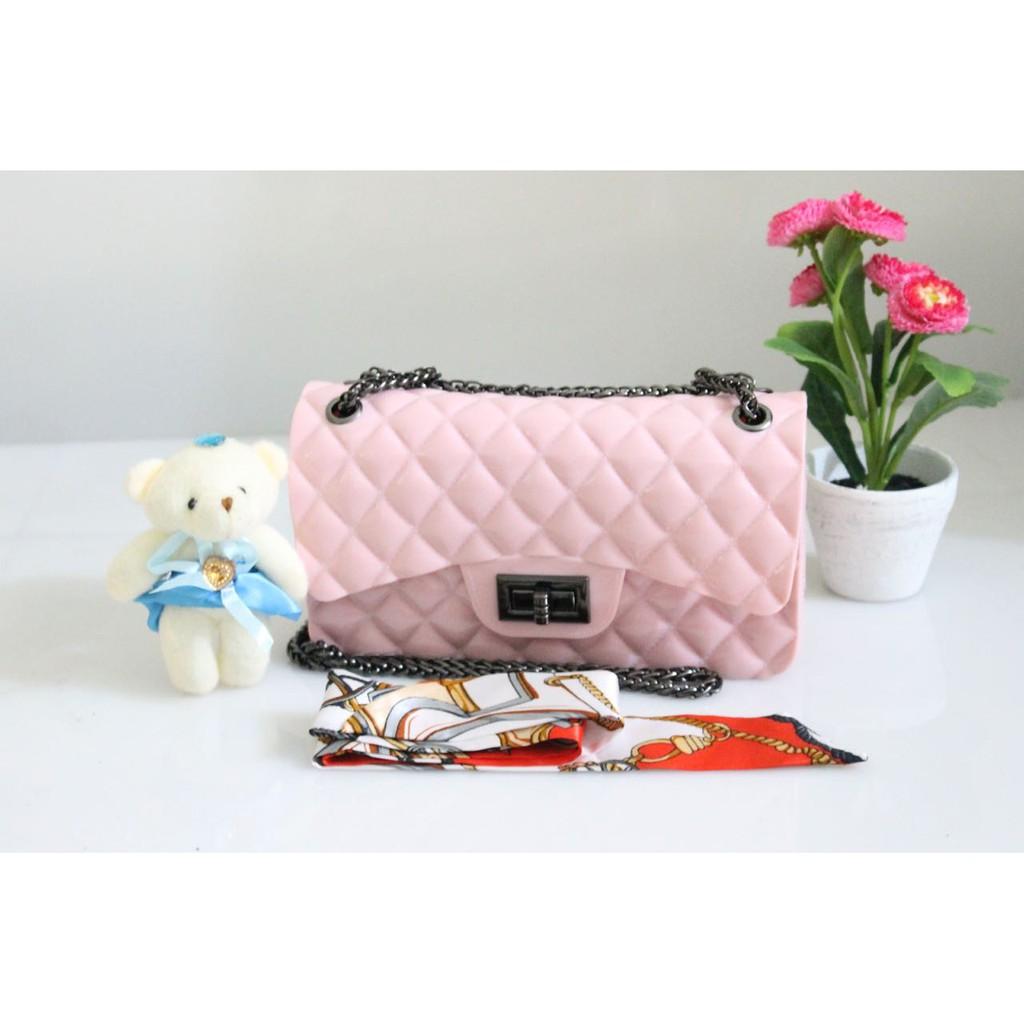 Fidi Store TAS JAKARTA JELLY GLOSSY IMPORT UK22 BW8032 FREE BONEKA DAN SYAL - Tas Wanita Murah - Tas Selempang - Tas Beranded _ Tas Fashion - Tas Kekinian