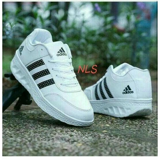 SEPATU KETS SNEAKER ADIDAS PUTIH LIST HITAM CEWEK WANITA CASUAL MODIS JOGGING RUNNING BERKUALITAS
