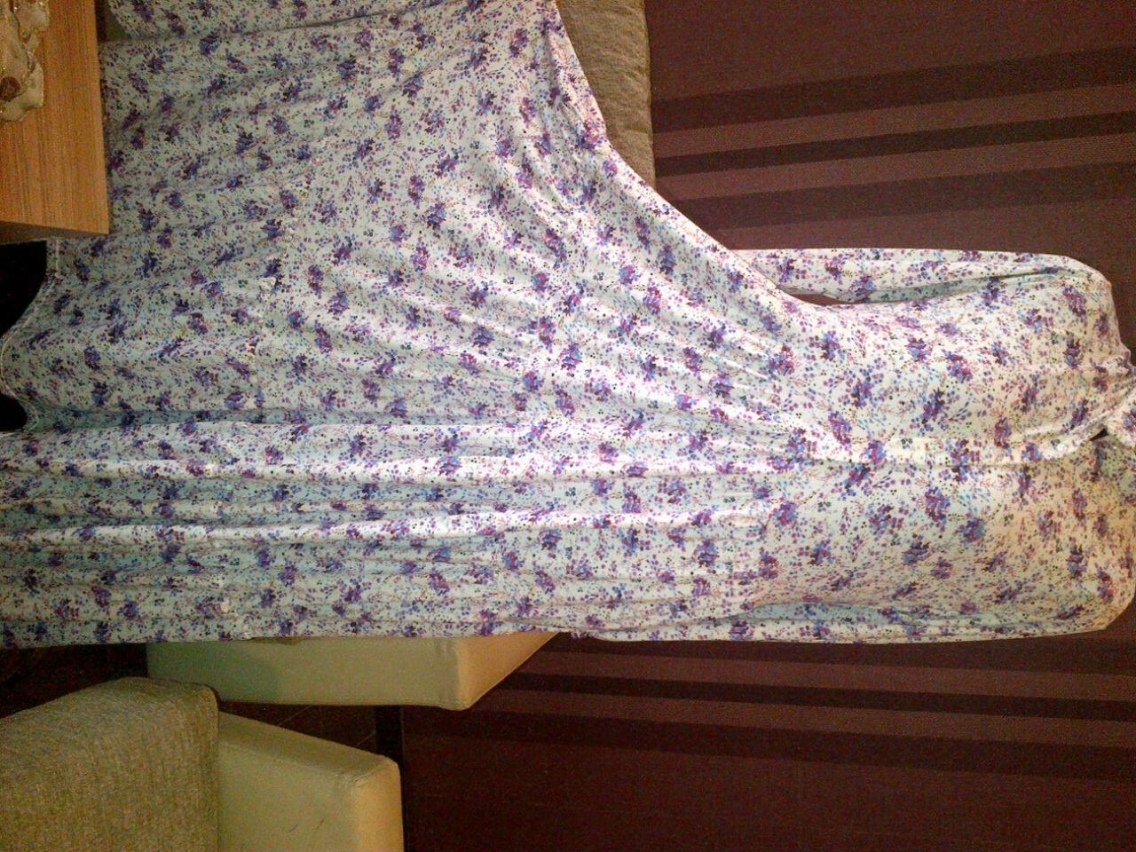 Gamis Motif Bunga Kecil Az Zahra