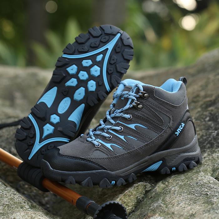 Sepatu Gunung Wanita - Sepatu Hiking - SNTA Outdoor 605