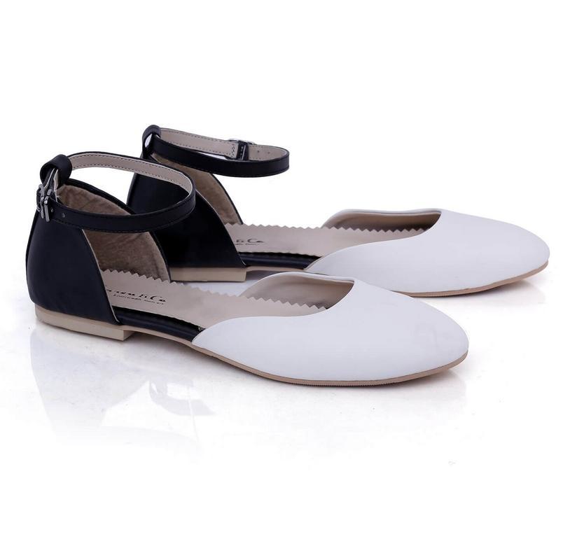 Gareu Shoes Sepatu Flat Wanita Putih - RNH 7117