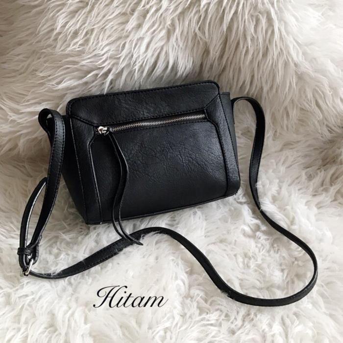 SALE!!! Tas Stradivarius Sling