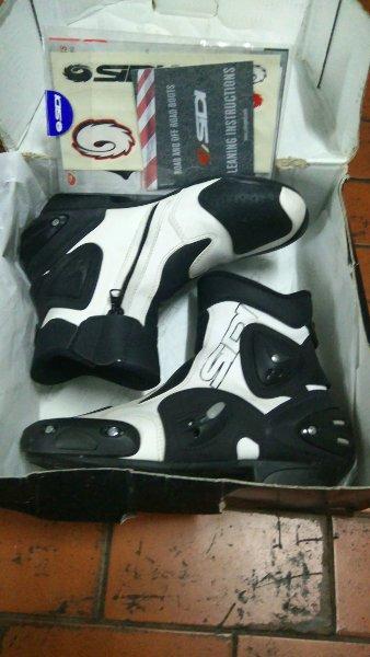 sepatu sidi mulus not dainese alpinestar arai nolan shoei agv arai shark zeus