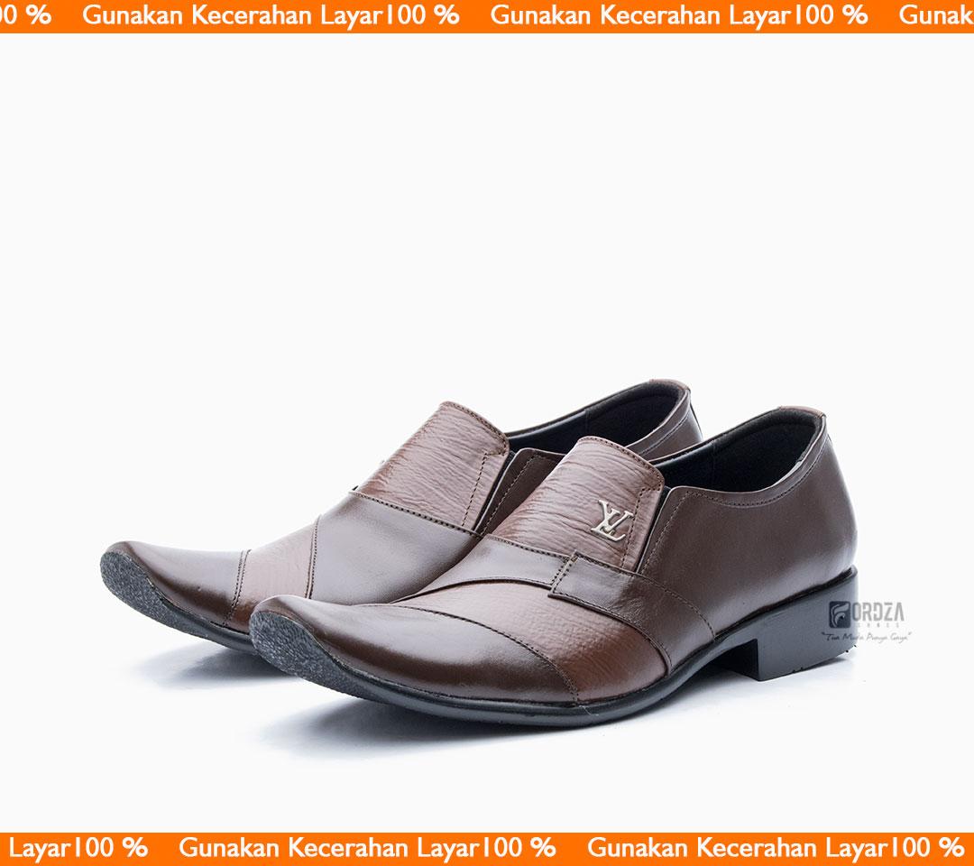 Sepatu Pantofel/Sepatu Formal Pria Kulit Asli Termurah 902 CK