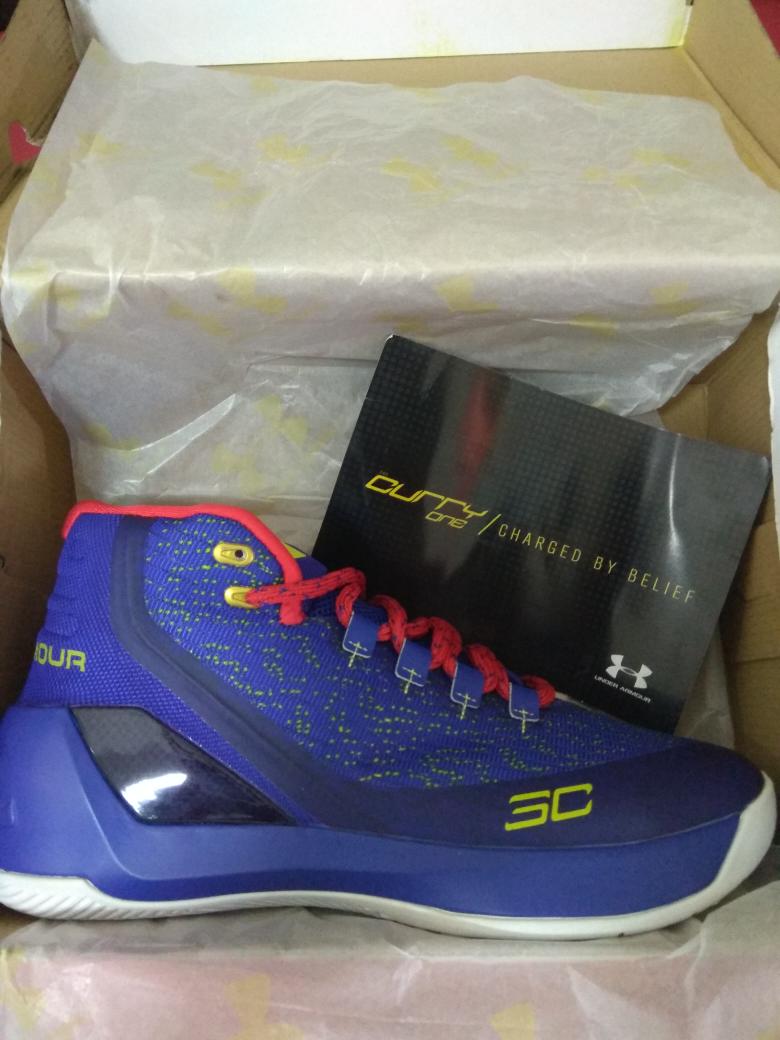 Sepatu Under Armour Curry 3/Sepatu Basket UA/Sepatu Casual