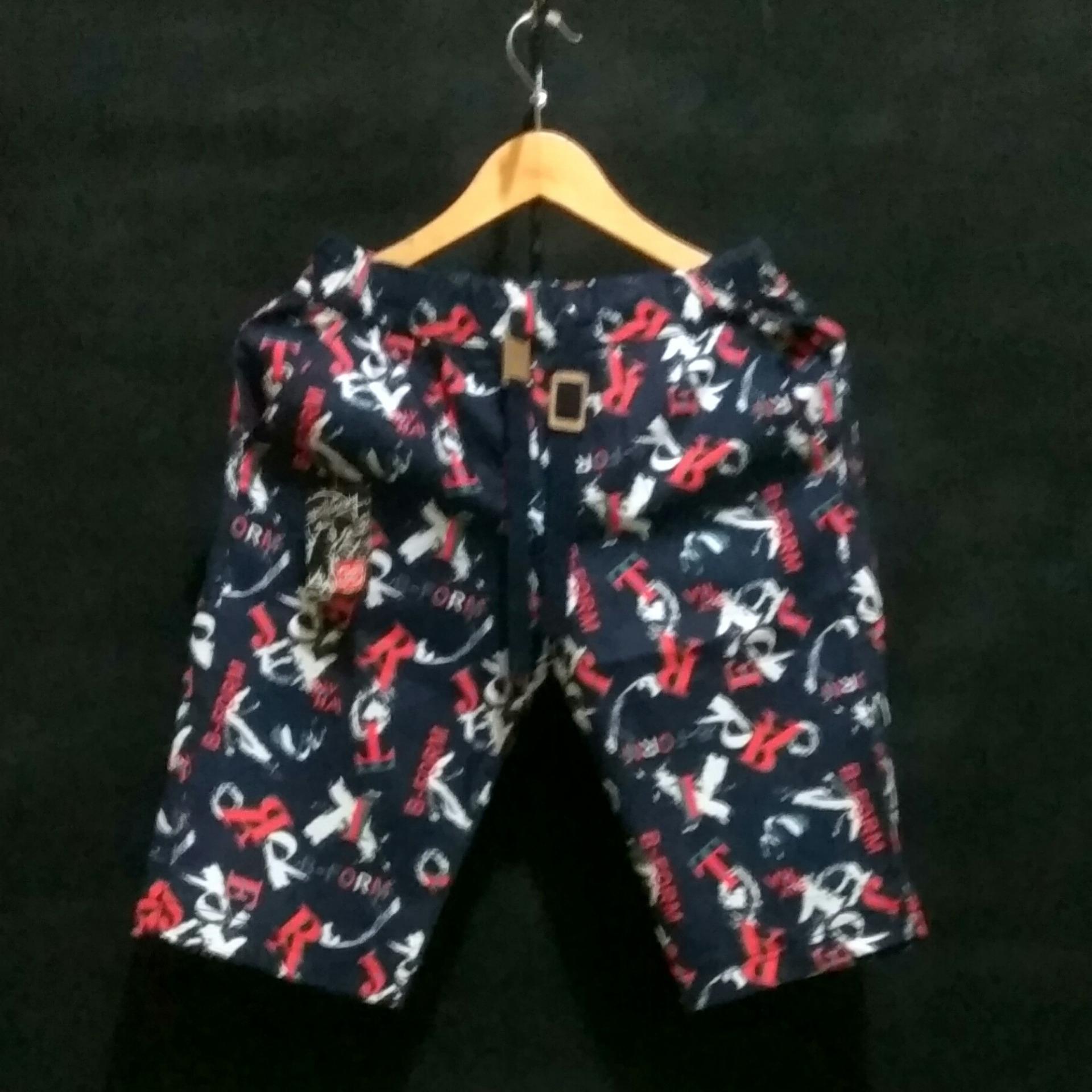 KAPTEN~CELANA PENDEK GAUL ~CELANA POLOS~CELANA HAWAI~CELANA CINO~CELANA DISTRO PANTAI~CELANA MOTIF~CELANA SKINNY~CELANA PANTS~CELANA SANTAI~CELANA JEANS~CELANA DENIM~CELANA CASUAL~CELANA JOGER.
