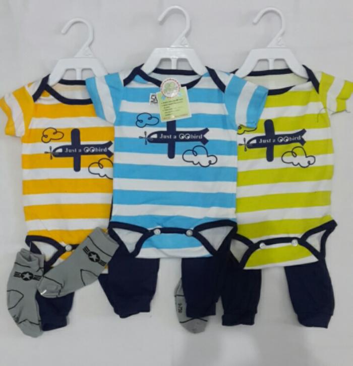 Diskon Terlaris Aneka Baju Jumper Bayi Laki-Laki Perempuan Hanger Set Celana Kaos Kaki