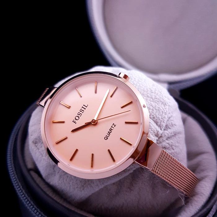 Jam Tangan Wanita Merk Fossil FS 1702 Gratis 1 Pcs Topi Gucci