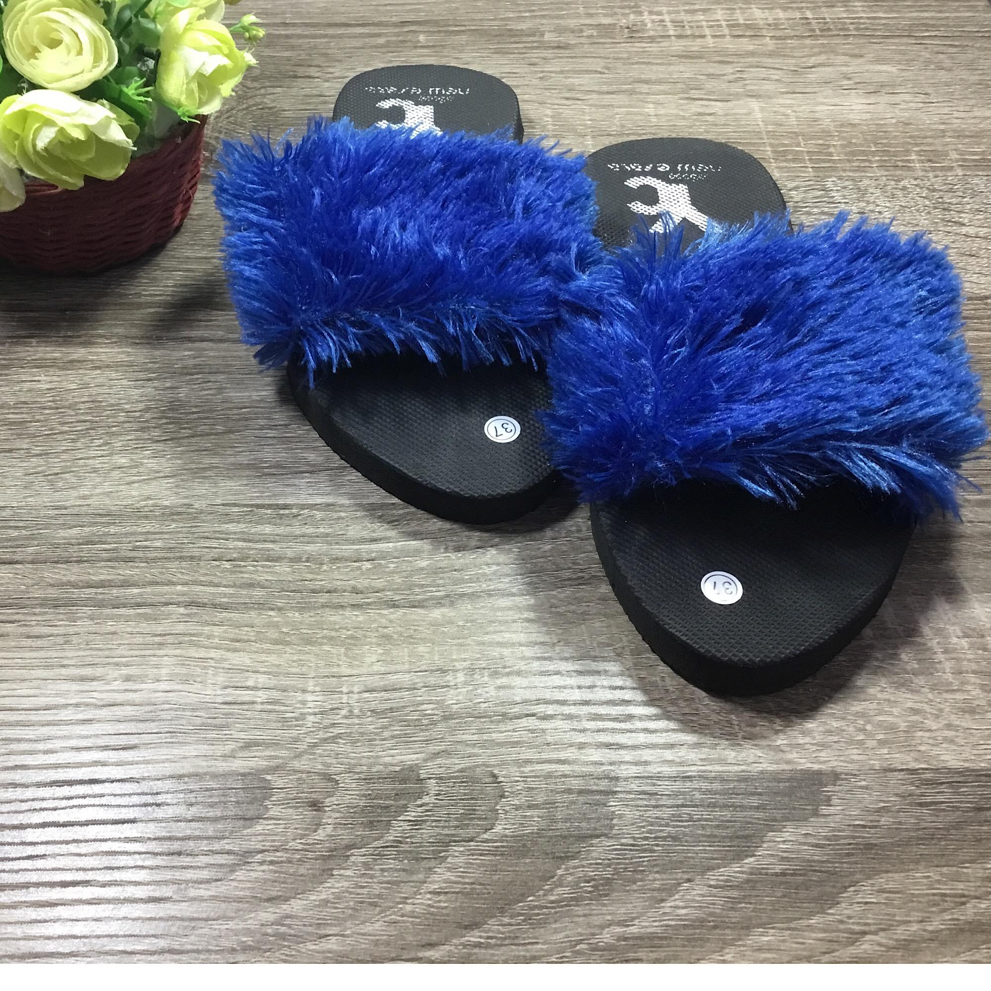 Dianova - Sandal Bulu Lucu