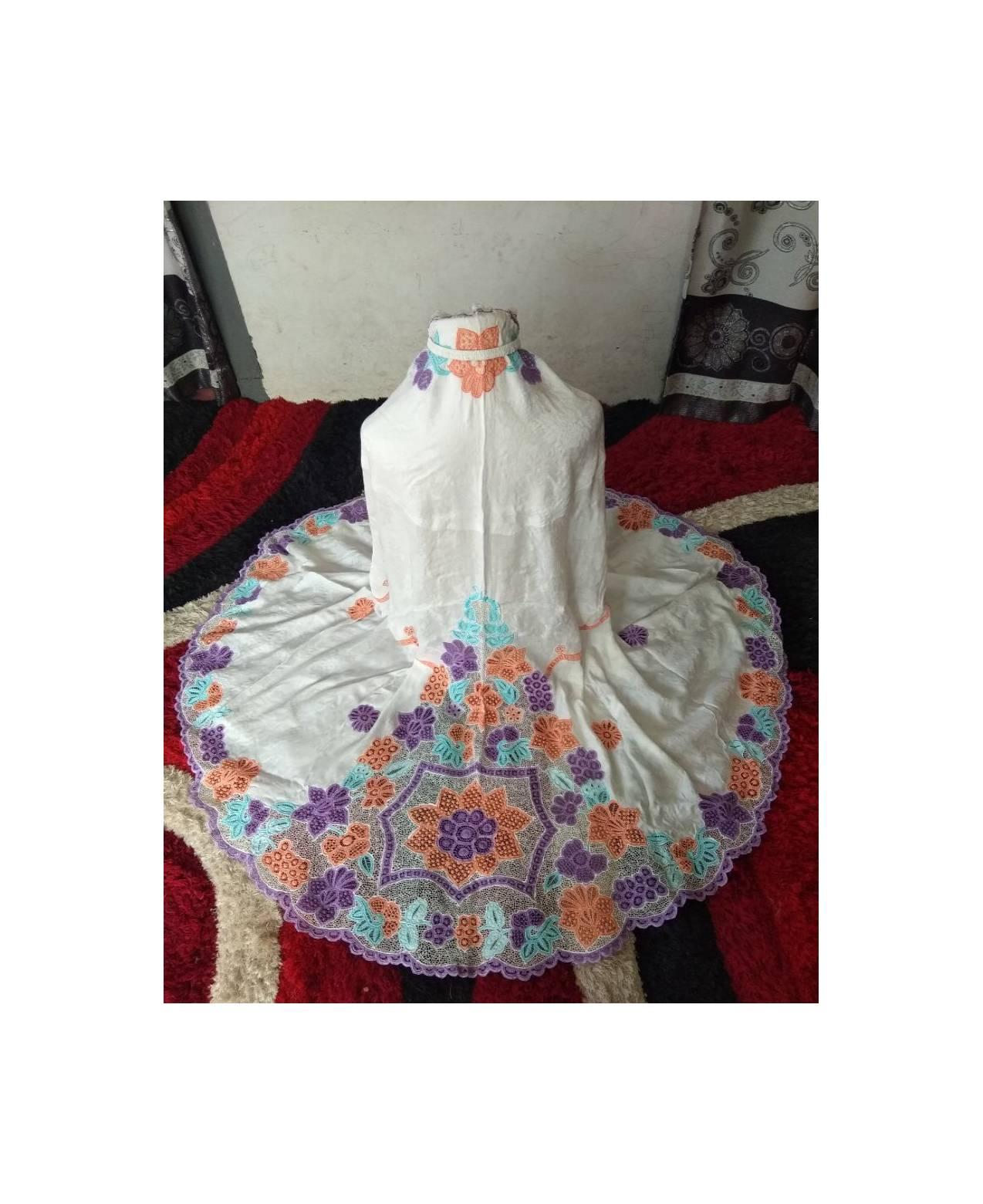 Mukena sutra kerancang