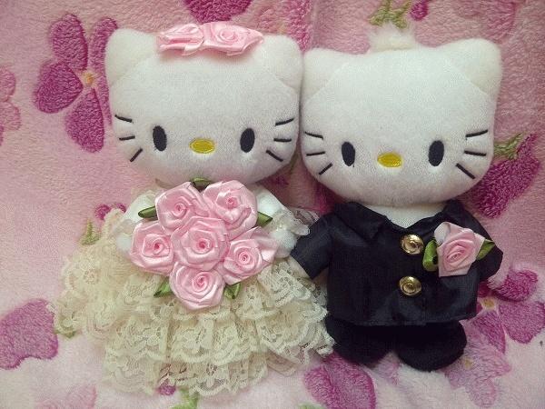 BONEKA HELLO KITTY COUPLE PINK FLOWER