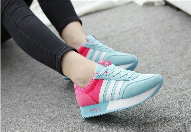 Sepatu wanita sneakers/Sepatu wanita flat/Sepatu wanita wedges/Sepatu wanita heels/Sepatu wanita murah/Sepatu wanita kickers/Sepatu wanita import/Sepatu wanita putih/Sepatu wanita high heels Sepatu Sport CD 06 - Tosca