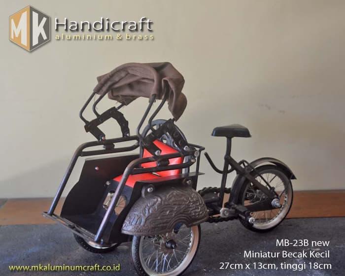 Terbaru!! Miniatur Becak Jogja Terbuat Dari Logam - ready stock