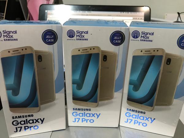 Samsung Galaxy J7 Pro