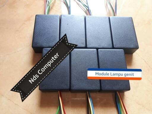 Modul lampu spoiler kedip/lampu genit/lampu Senja | ( lampu mobil hid plafon depan rem sorot led h4 kabut fog lamp tembak variasi strobo rem toyota innova hid avanza osram )