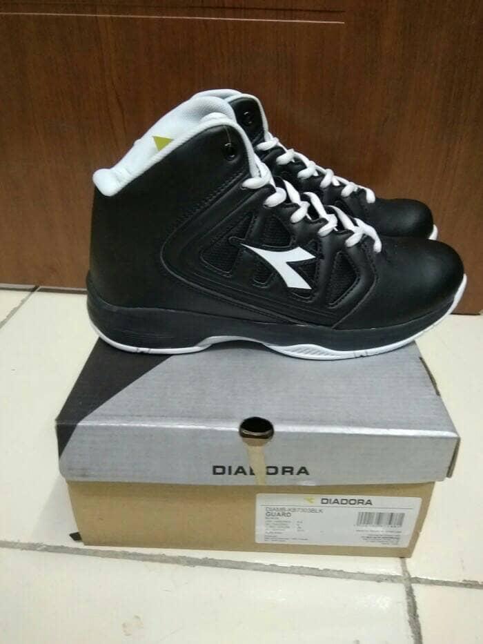 SEPATU BASKET DIADORA GUARD BLACK DIJAMIN 100% ORIGINAL BNIB MURAH
