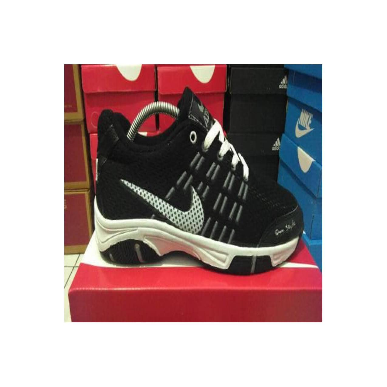 EKSKLUSIF Harga Special Sepatu Olahraga Lari Badminton Nike Airmax