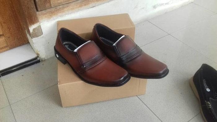 sepatu formal pria pantofel tali murah / sepatu kerja pria kantor cowok bisnis pantofel pantopel murah / sepatu kerja pantofel donkeys amj 275 mc