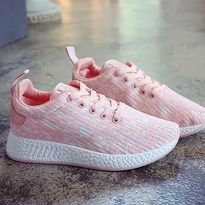 Diskon- Adidas R2 woman / sepatu perempuan / sneakers