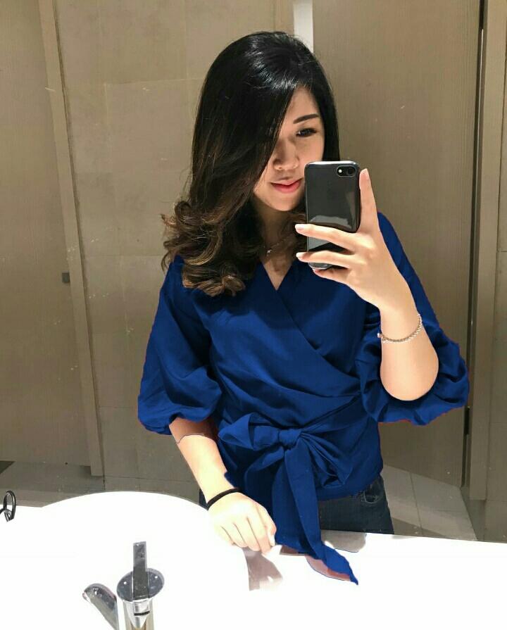 Time.shop KIMONO JUANA -Navy / Kemeja wanita / Atasan wanita / Fashion wanita / tunik wanita / kemeja wanita / blouse sabrina / muslimah / kemeja polos / kemeja kantor / baju lebaran / kemeja formal / Simpel / Elegant / Kalani / Ball / Kerja / Pesta