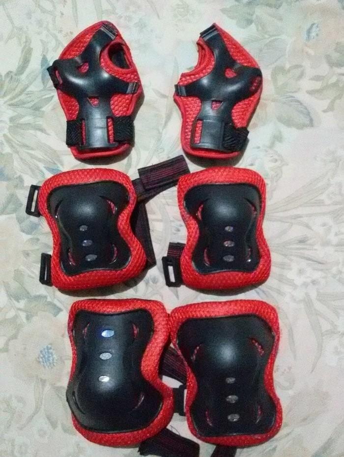 Deker inline skate/pelindung lutut dan tangan untuk sepatu roda