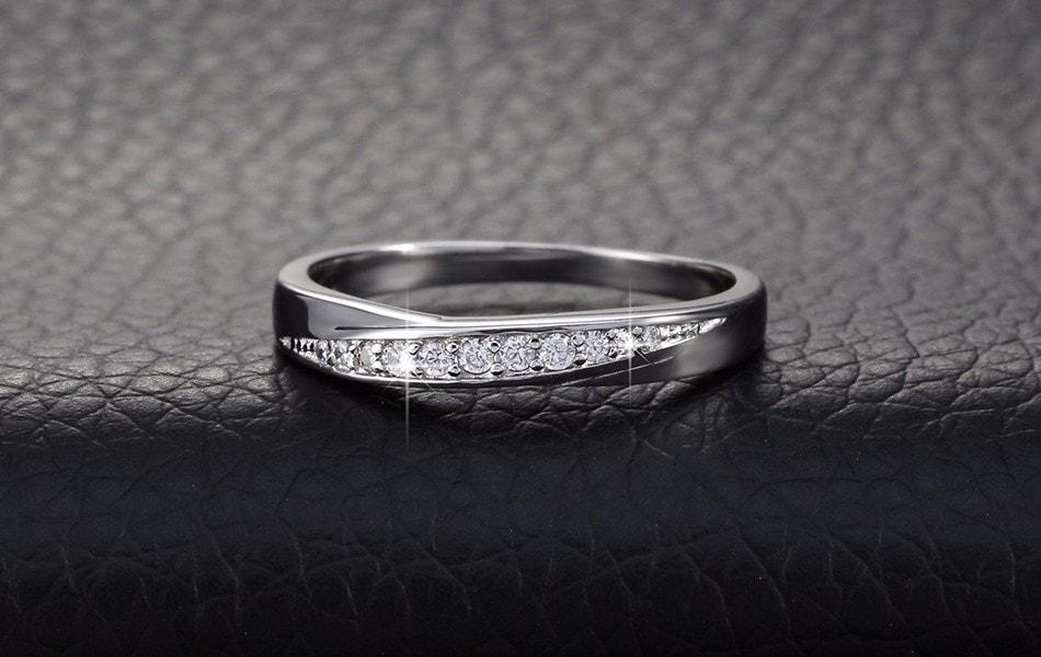 NEW Promo Perhiasan Cincin Lapis Emas Putih Pria Wanita Batu Kecil Silang Size 5 9 BR196 Murah