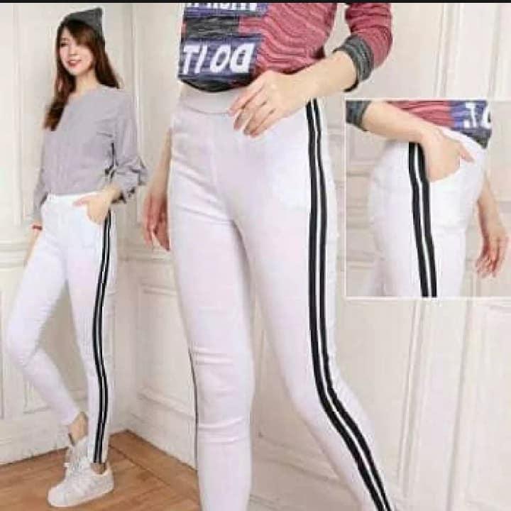 celana wanita terbaru soft jeans black n' white Frenki store
