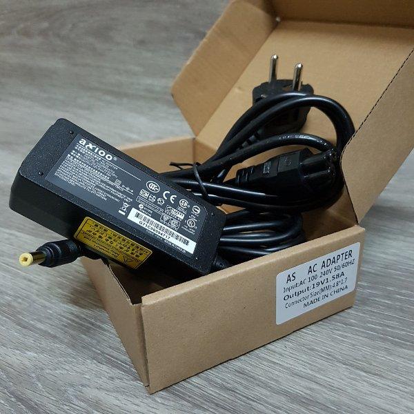Adaptor Notebook Axioo 19V 1.58A Charger Laptop Connector 4.8 x 1.7