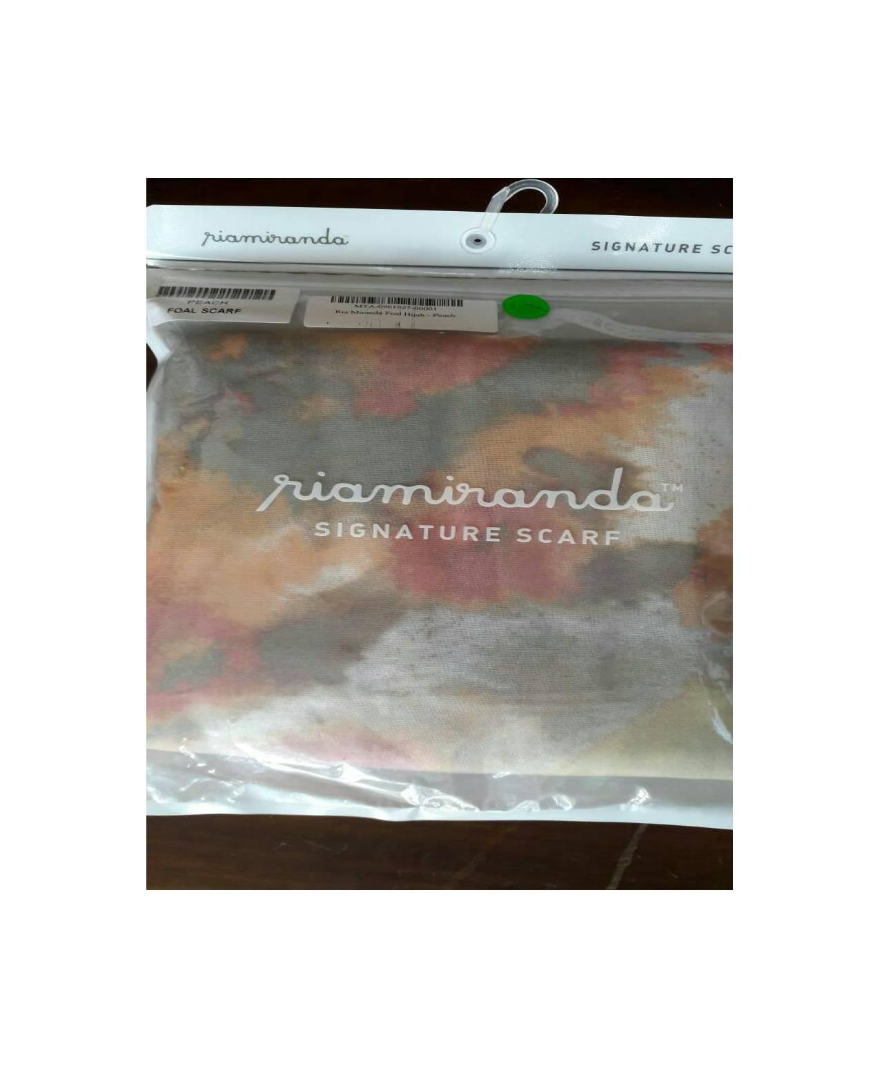 RIA MIRANDA NEW PEACH SCARF BLIBLI san titre ramadhan promo