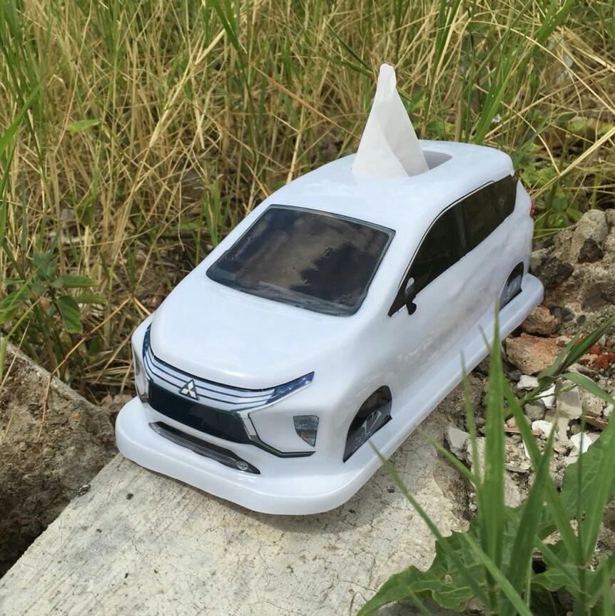 Tempat tisu mobil miniatur Xpander