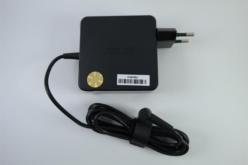 ASUS ORIGINAL Charger Adaptor ASUS 19V 3.42A  65W/ 4.0*1.35mm Asus ZenBook UX32A, ZenBook Prime ux32vd Small plug in
