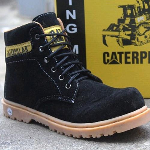 Sepatu boot pria caterpillar safety shoes, sepatu pria caterpillar sepatu caterpilar middle boots tactical shoes army sgoes  sepatu boots caterpillar, sepatu gunung