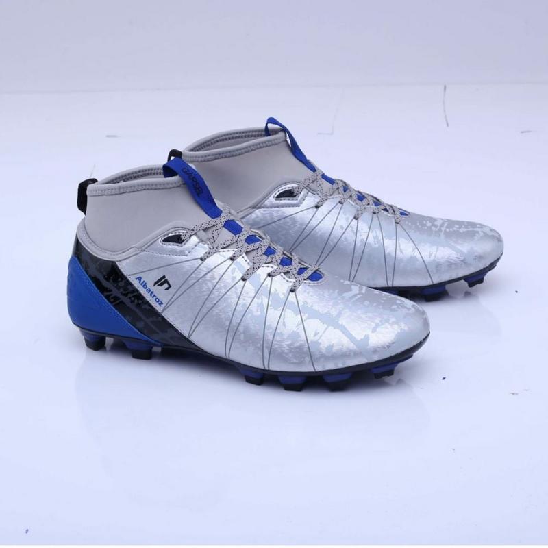 Garsel Shoes Sepatu Bola Pria Silver Komb - GRE 7514