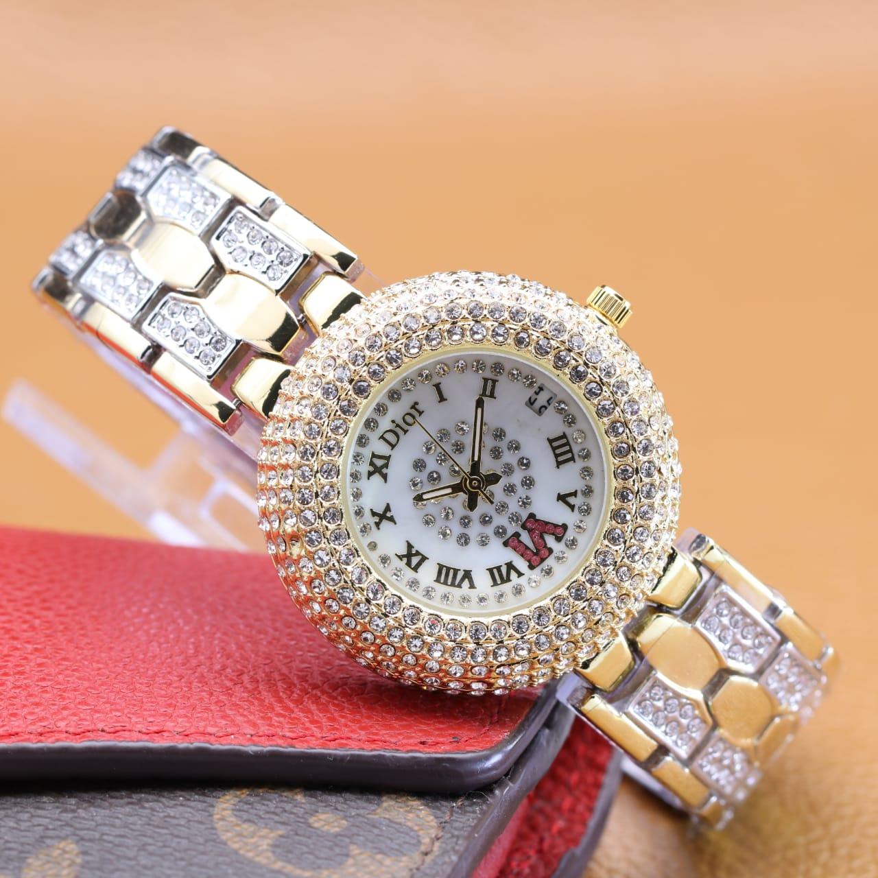 Jam Tangan Wanita Model Donat Rantai Permata Tampil Elegant dengan Desain yang Cantik dan Berkilau