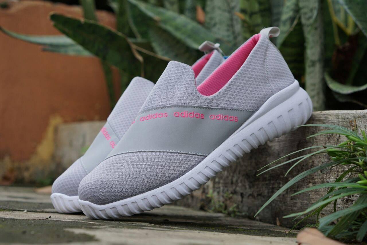 Sneakers Murah Adidas Slip On Refine . Olahraga - Running - Sekolah - Liburan - Santai