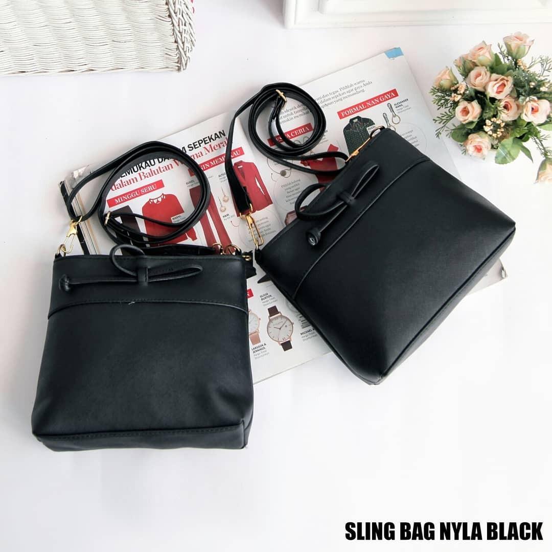 Tas Wanita Sling Bag NYLA - Black