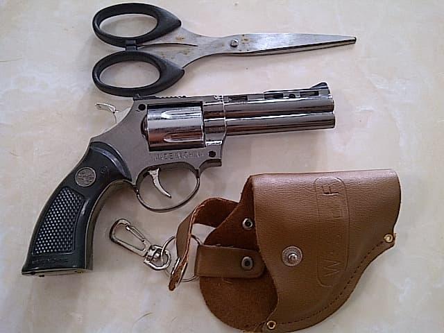 Korek Api Pistol Model PYTHON REVOLVER + Sarung