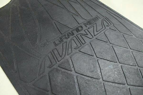 Karpet lantai Grand New avanza / Veloz karpet lantai hitam full bagasi