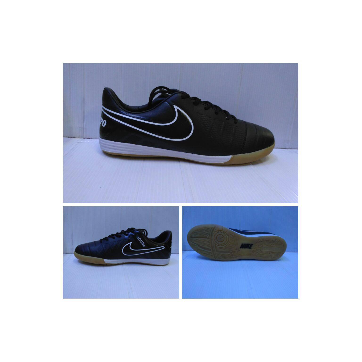 Sepatu futsal nike tiempo hitam list putih sol karet