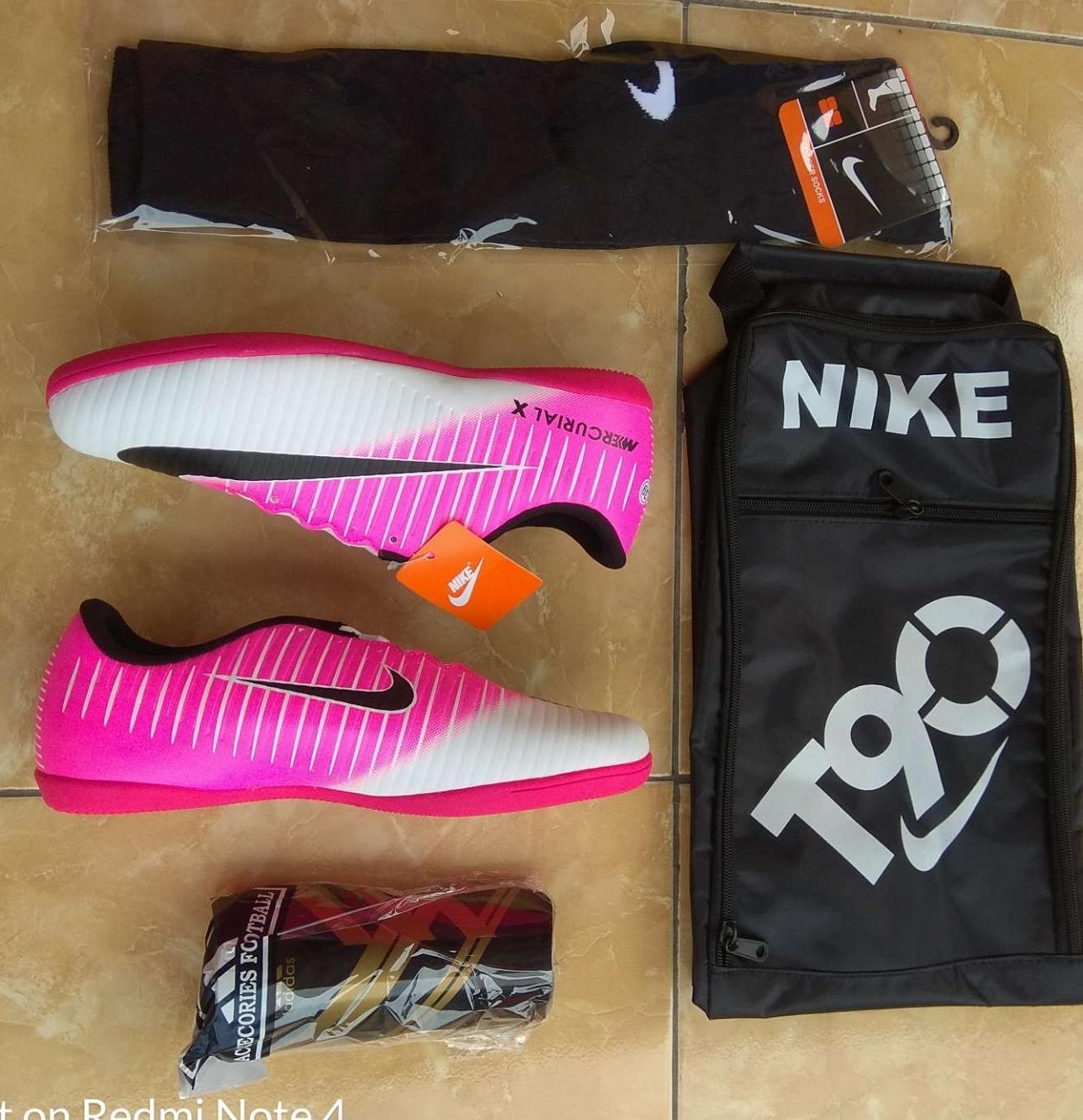 Paket Sepatu Futsal Nike Mercurial Pink Putih