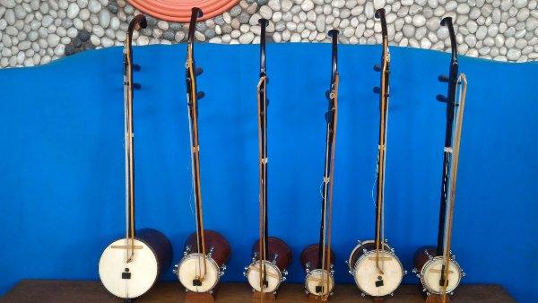 Alat Musik China Cina Kuno Biola Erhu Haegeum Tehyan