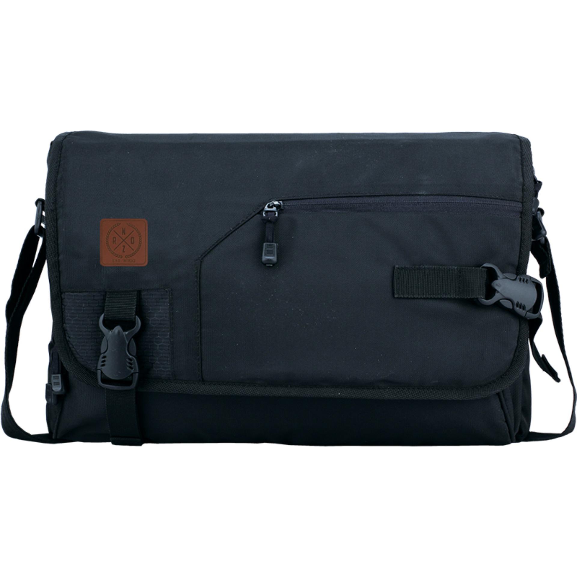 Tas Archives Page 144 of 150 HARGAtBARU Raindoz Tas Selempang Pria bahan cordura 39x8x27 Murah & berkualitas hitam