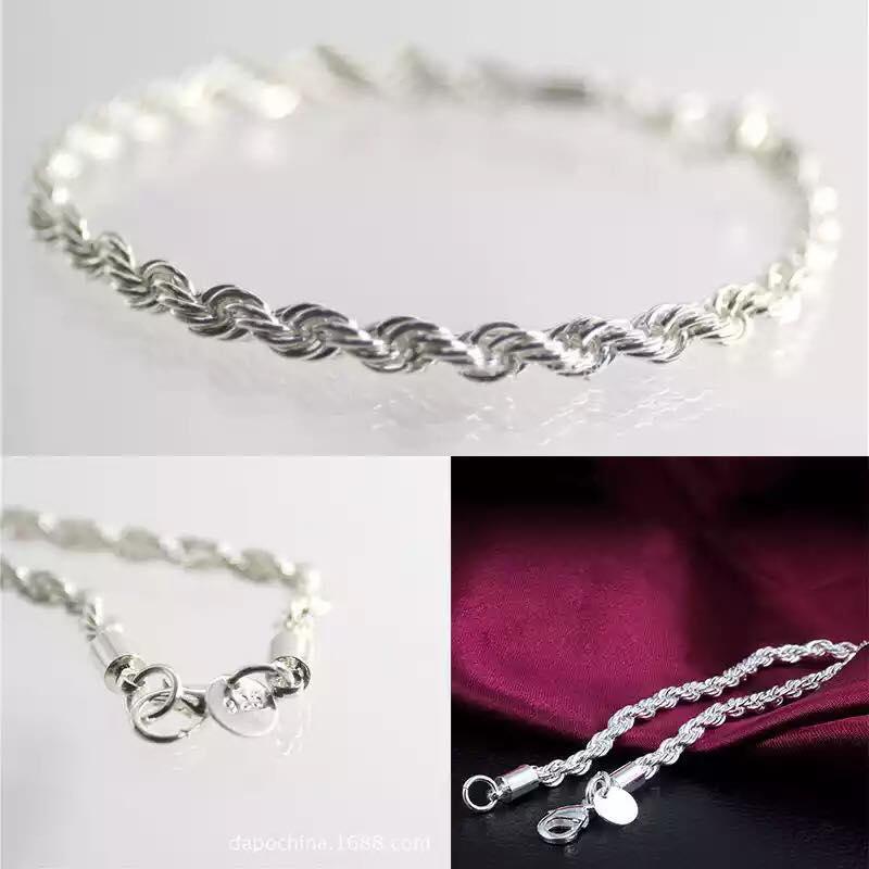 Aksesoris Fashion Gelang Rantai Wanita / Cewek / Perempuan Model Korea Keren Mirip Emas Putih - Chain Bracelet Twisted Rope For Women