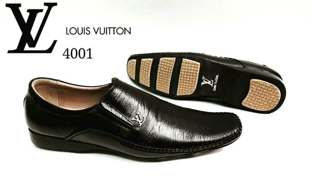 Sepatu kulit louisvuiton