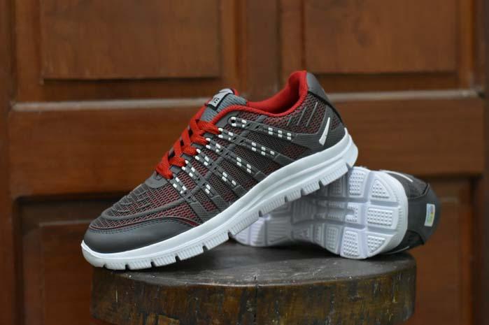 Sepatu Sneakers Sport Kets Pria - mult