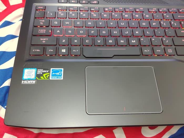 ASUS ROG GL503VD # i7 8GB GTX1050 Win10 !!